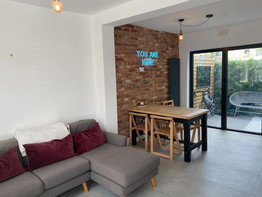 Casa vacanze Charming House In The Heart Of Xar Londra